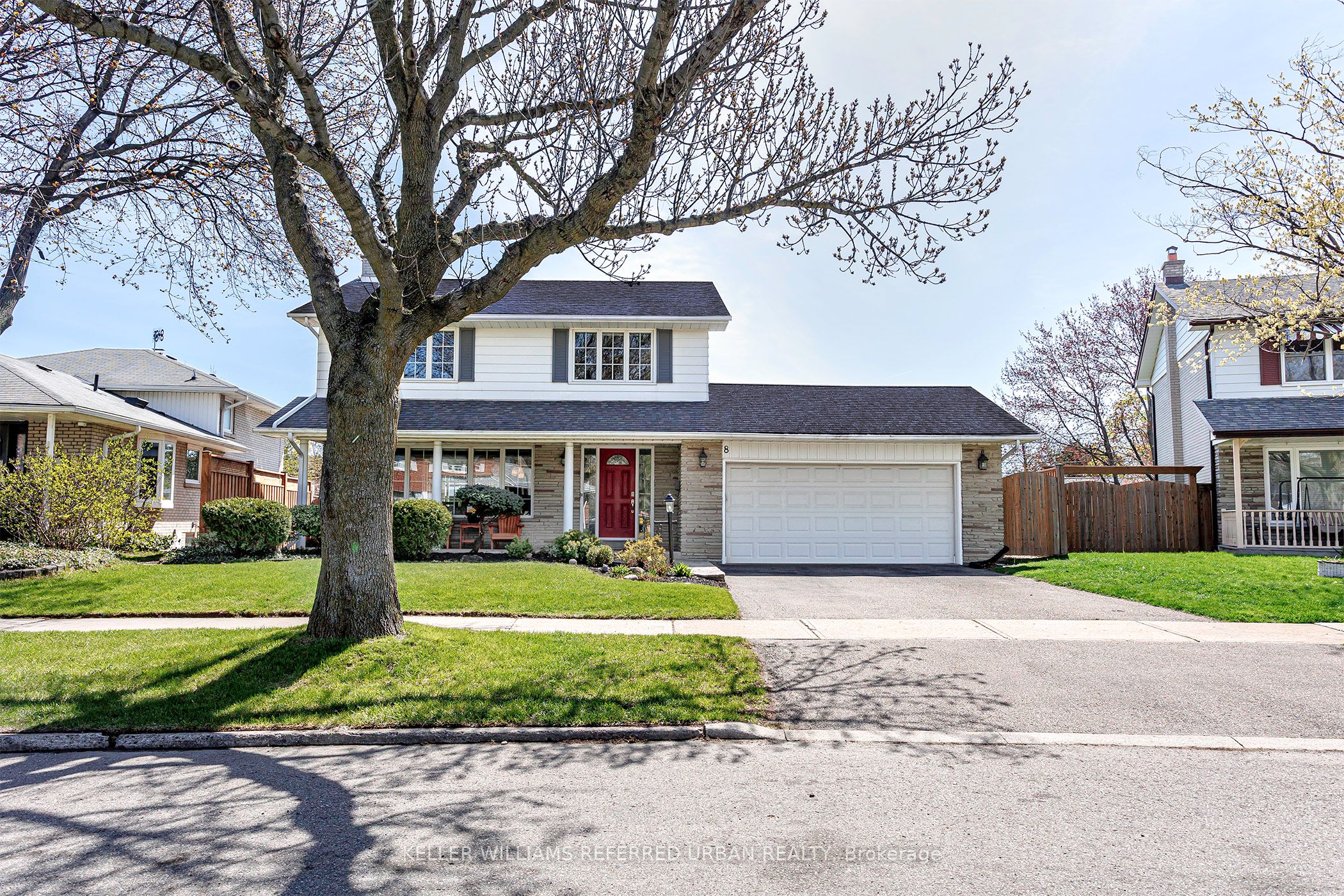 8 Markwood Crescent, Toronto, ON, M9C 1L2