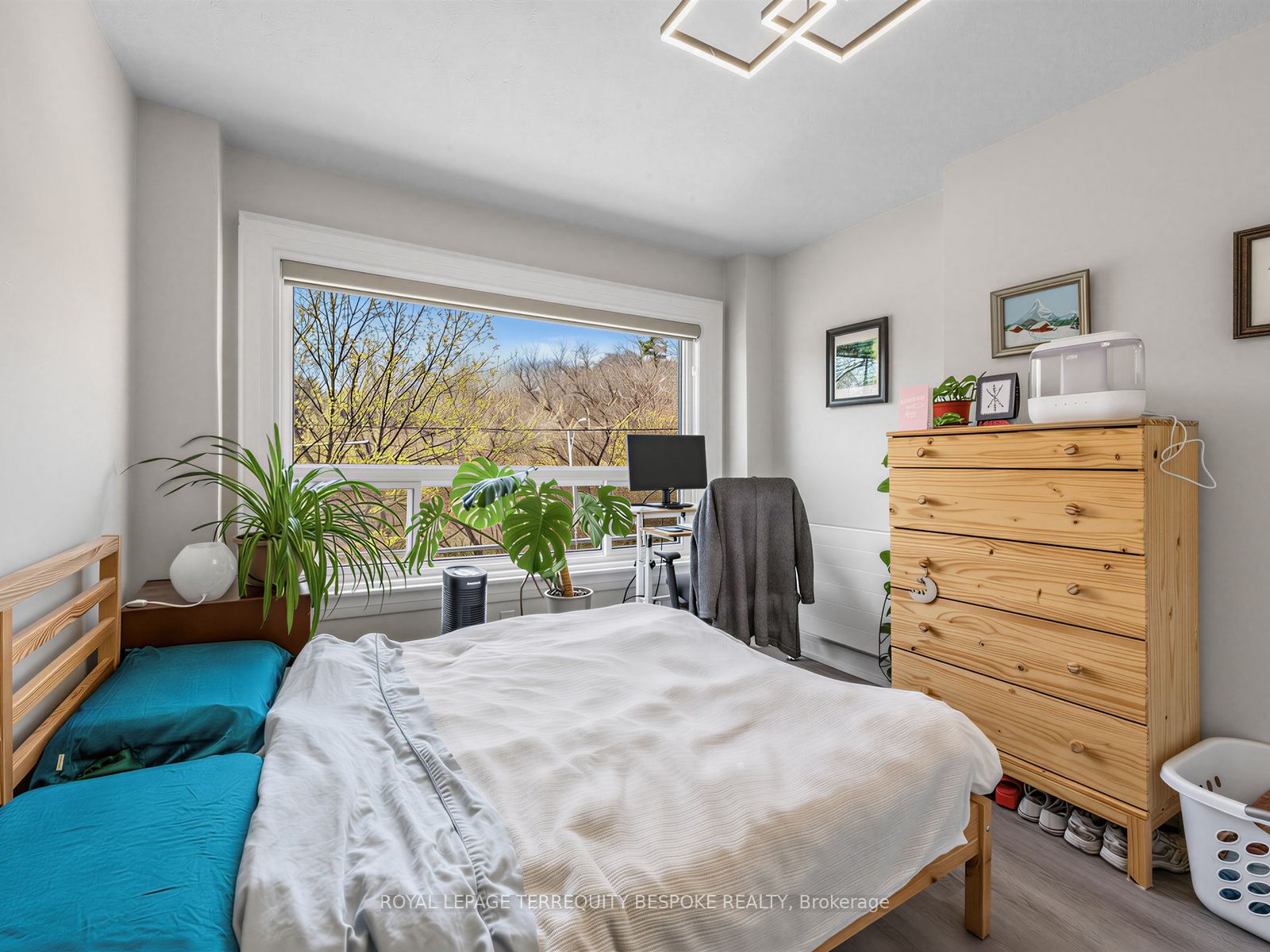 Additional image 5 of 505 Parkside Drive, Toronto, ON, M6R 2Z9