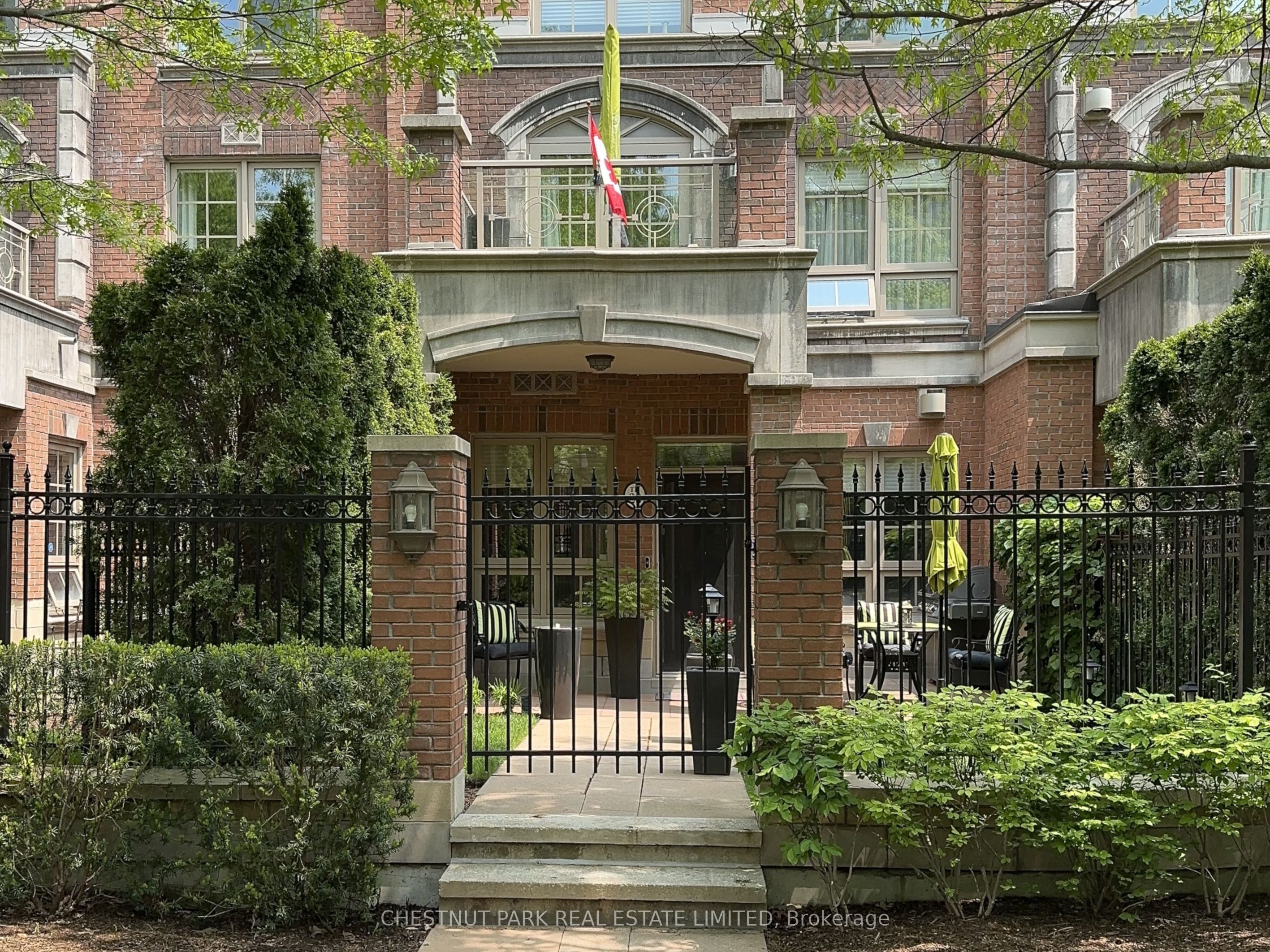 TH20-21 Burkebrook Place, Toronto, ON, M4G 0A2