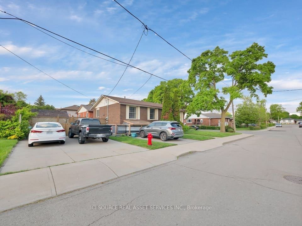 Upper-109 June Street, Hamilton, ON, L9A 2R8 photo 3