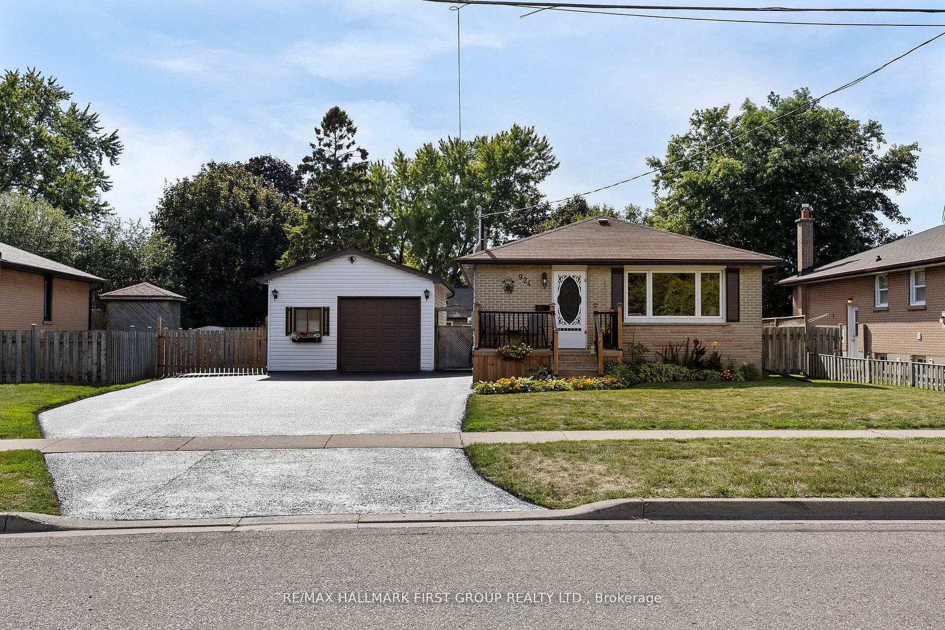 924 Mccullough Drive, Whitby, ON, L1N 1C6