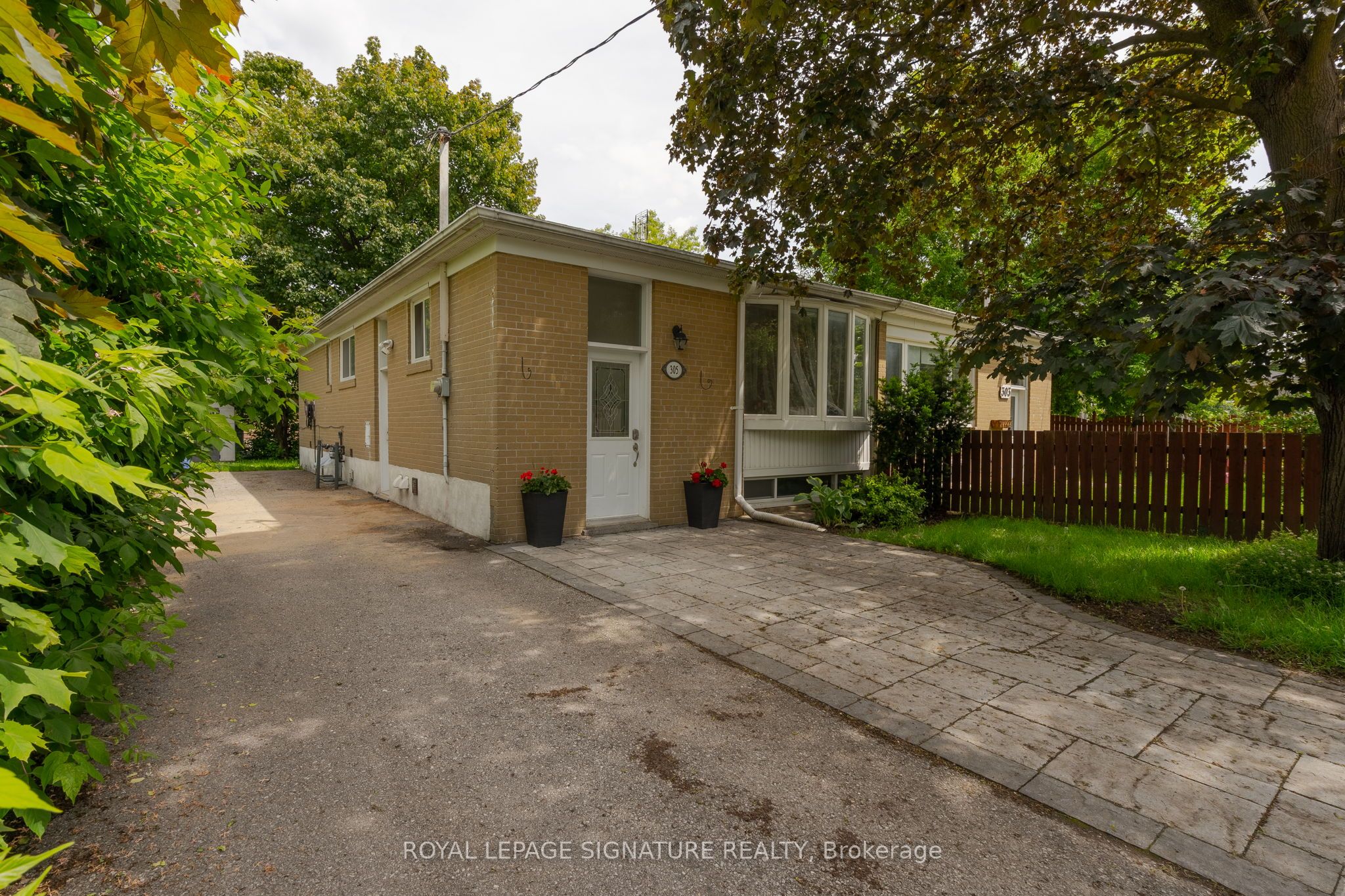 Bsmt-305 Blue Grass Boulevard, Richmond Hill, ON, L4C 3H3
