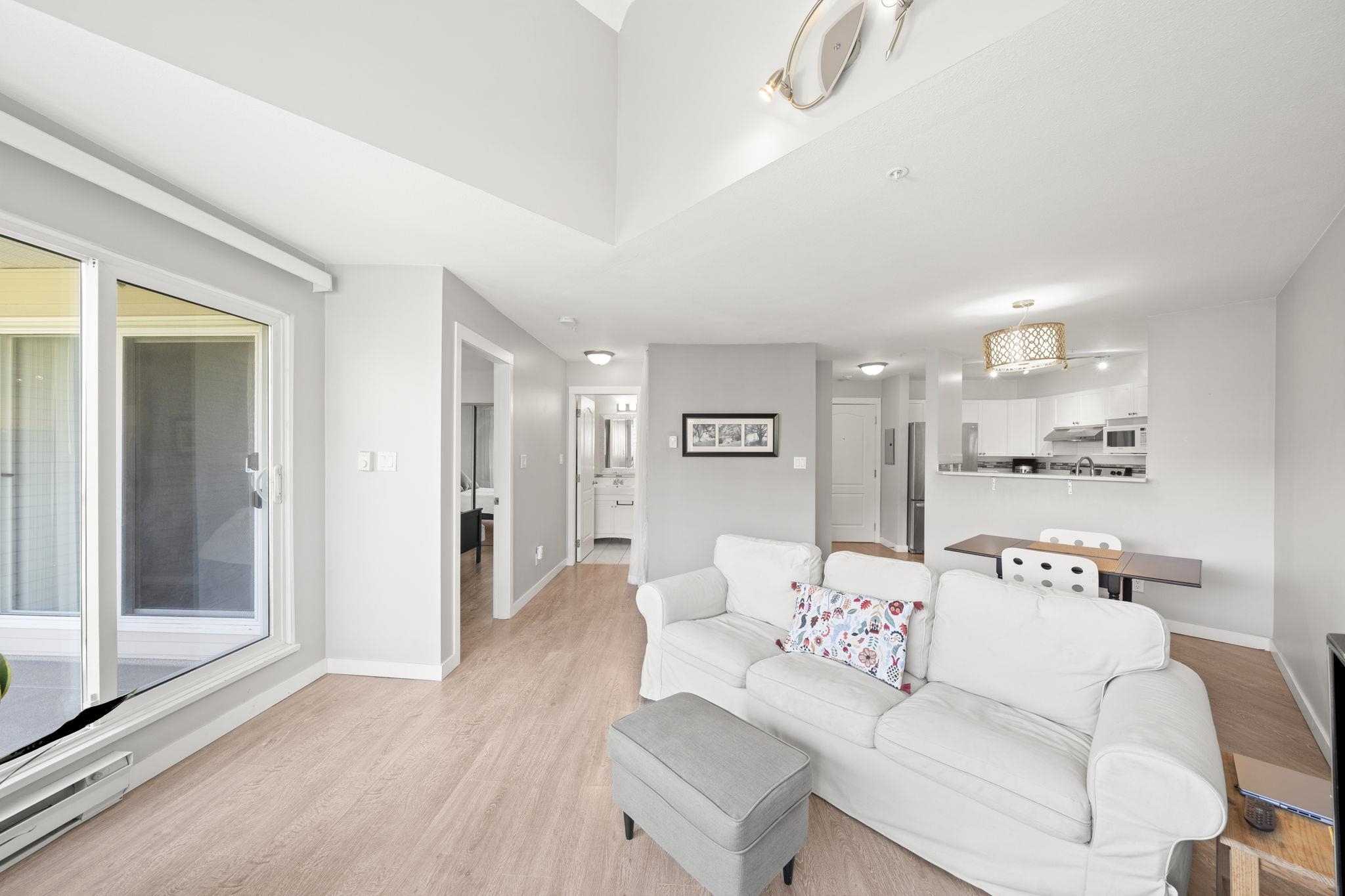 Additional image 3 of 303-2429 Hawthorne Avenue, Port Coquitlam, BC, V3C 6G6