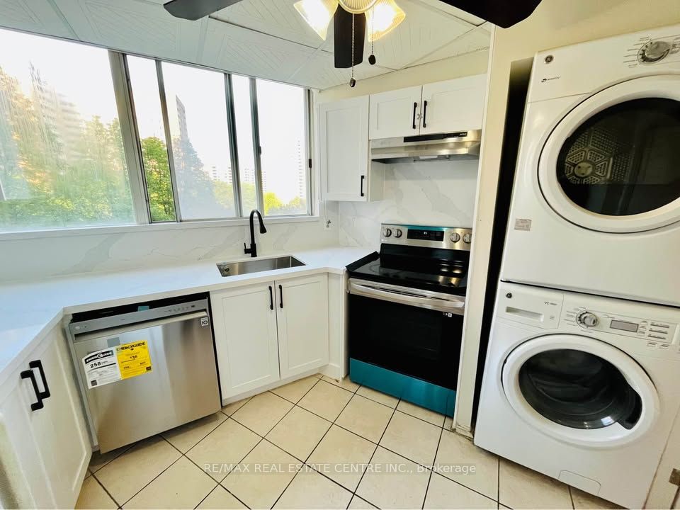 Additional image 4 of 501-3700 Kaneff Crescent, Mississauga, ON, L5A 4B8