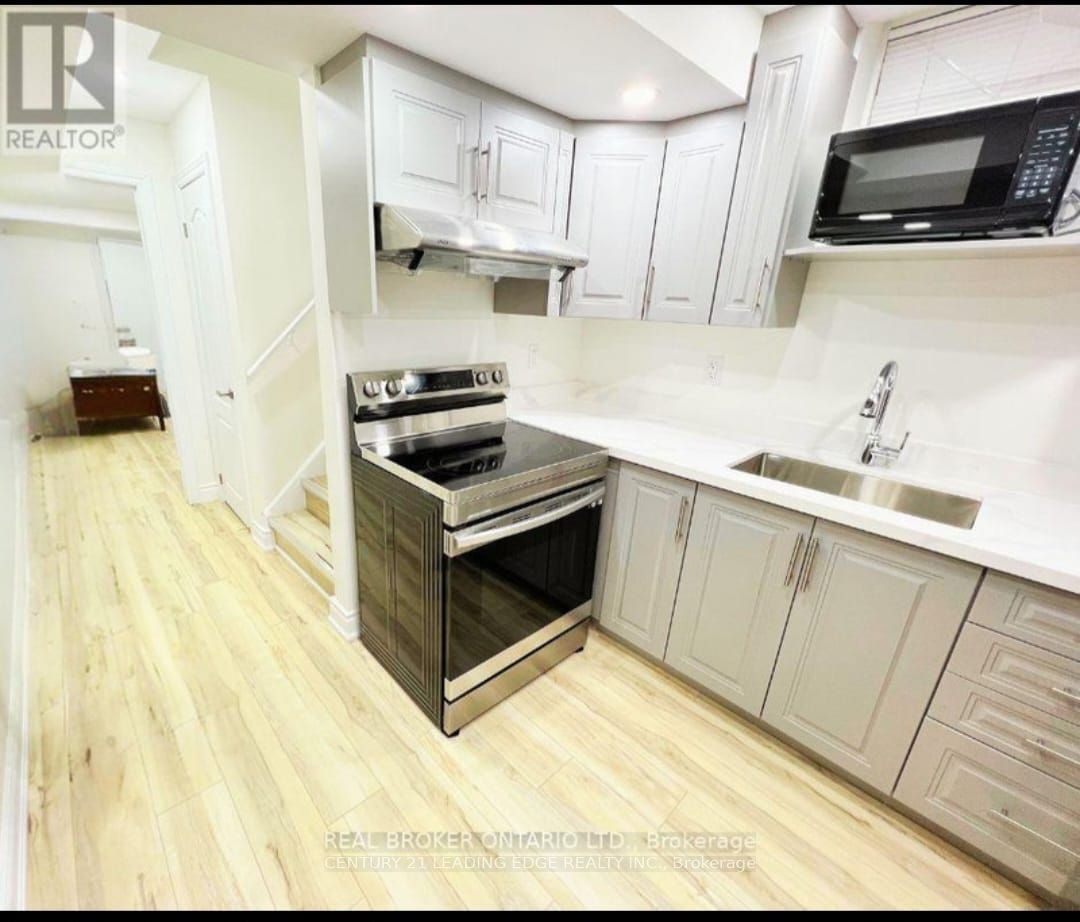 Additional image 6 of 70 Campwood Crescent, Brampton, ON, L6P 0W8