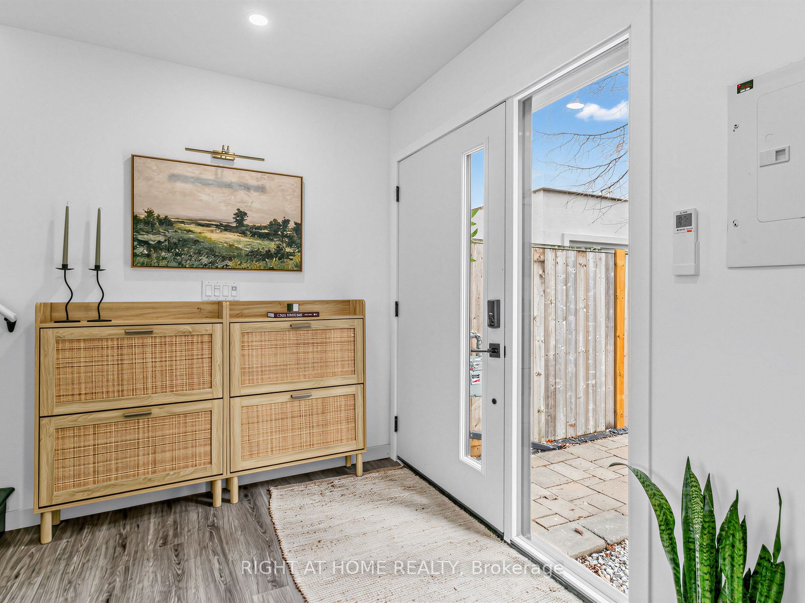 Additional image 2 of Laneway Suit-52 Mcmurray Avenue, Toronto, ON, M6P 2T1