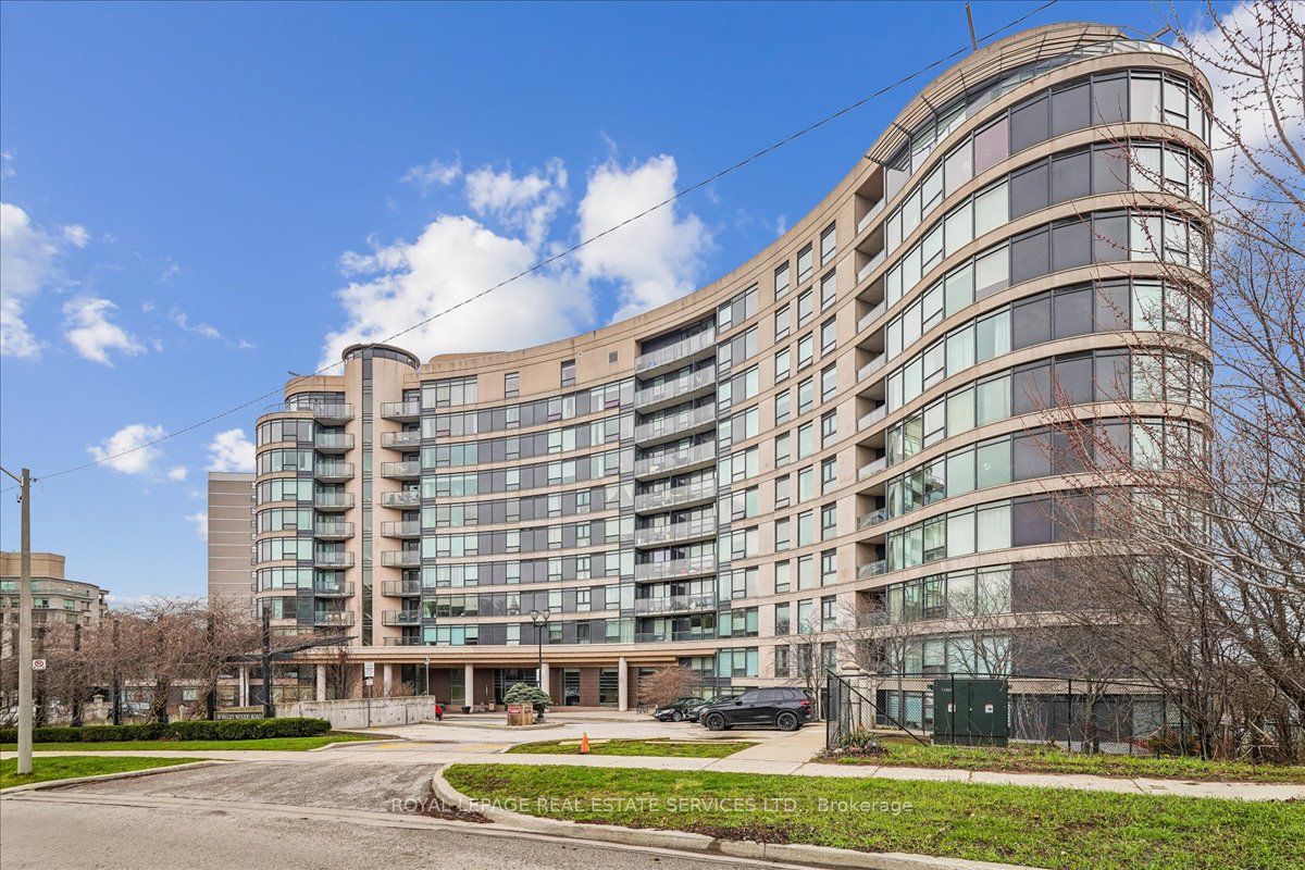 908-18 Valley Woods Road, Toronto, ON, M3A 0A1