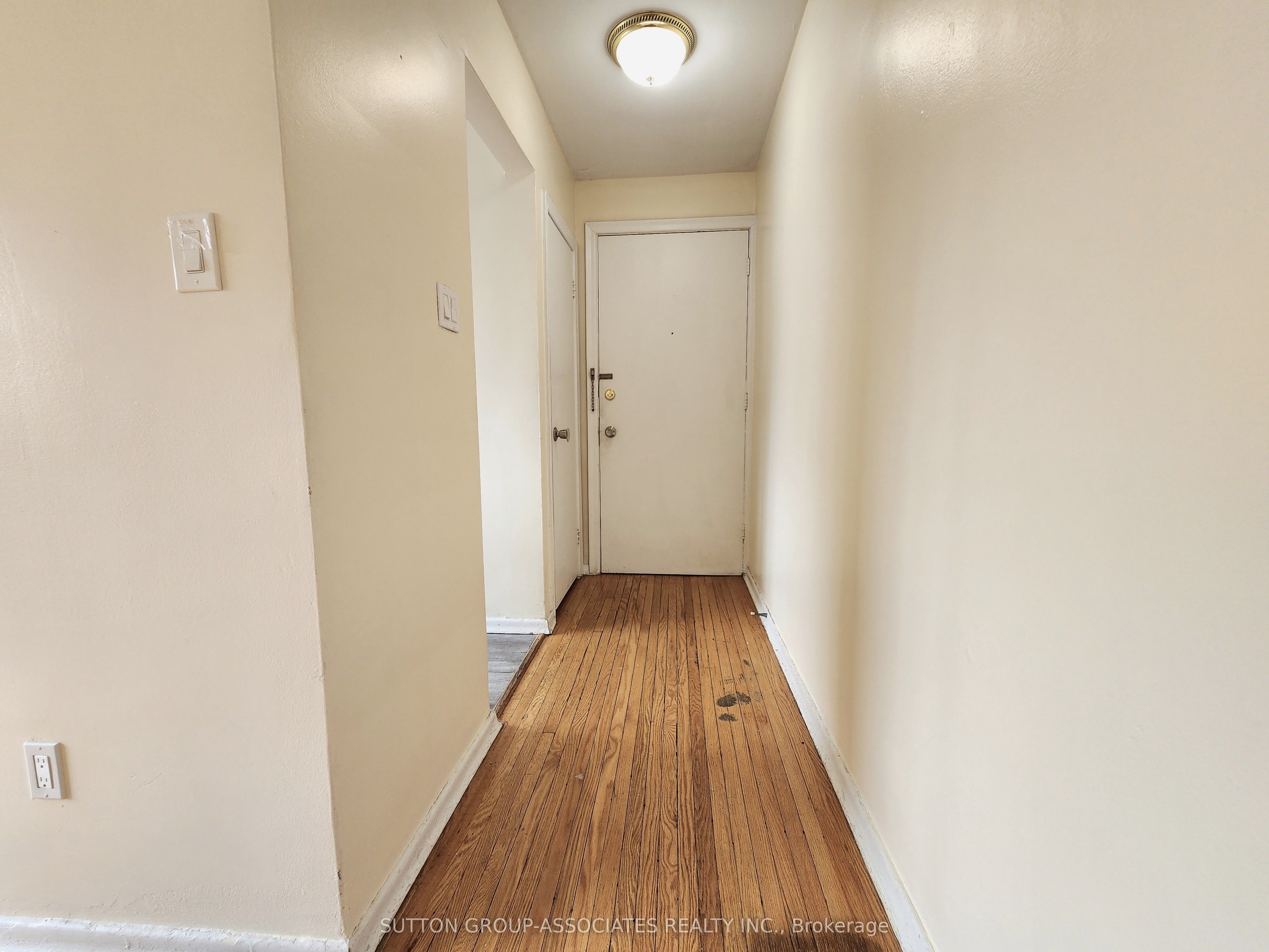 Additional image 2 of 301-3 Greenbrook Drive, Toronto, ON, M6M 2J8