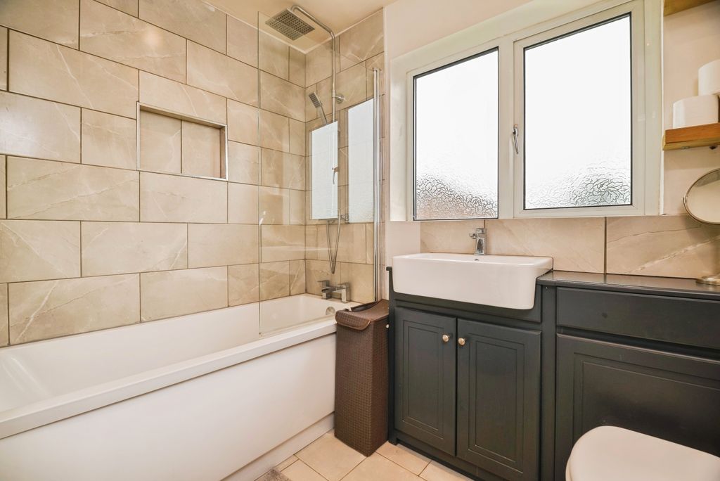 Additional image 13 of 3 bed semi-detached house for saleOak Tree Close, Bedale DL8
