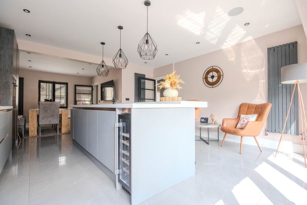 Additional image 10 of 4 bed detached house for saleLong Heath Close, Caerphilly CF83