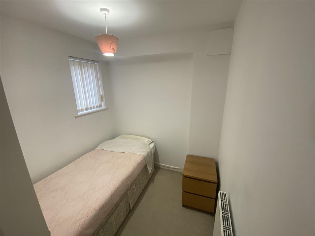 Additional image 5 of 2 bed flat for salePerrett Walk, Kidderminster DY11