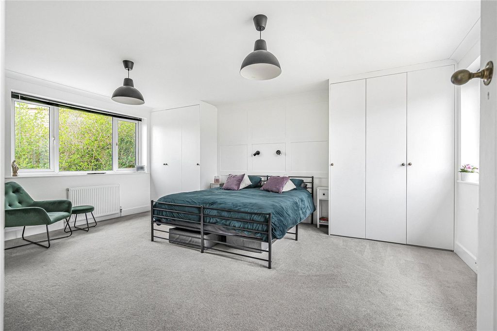 Additional image 16 of 4 bed semi-detached house for saleWhitedown Lane, Alton, Hampshire GU34