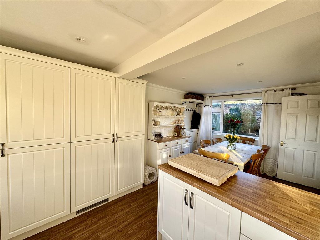 Additional image 4 of 4 bed end terrace house for saleMiddle Way, Bulwark, Chepstow NP16
