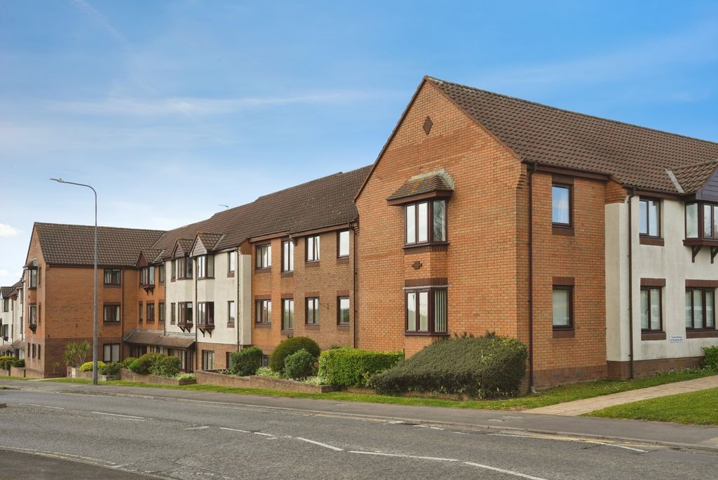 Additional image 11 of 2 bed flat for saleTanners Court, Thornbury BS35