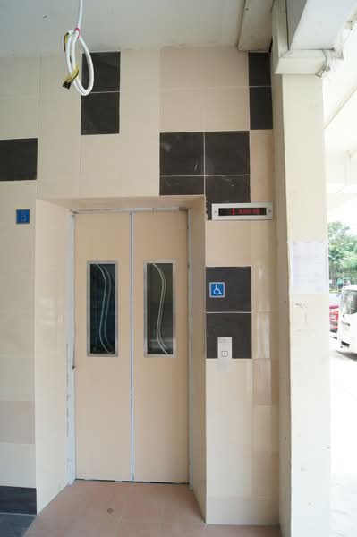 Additional image 20 of 524 Bukit Batok Street 52