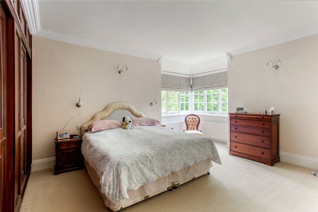 Additional image 16 of 5 bed detached house for saleWestbury Road, Buckhurst Hill, Essex IG9