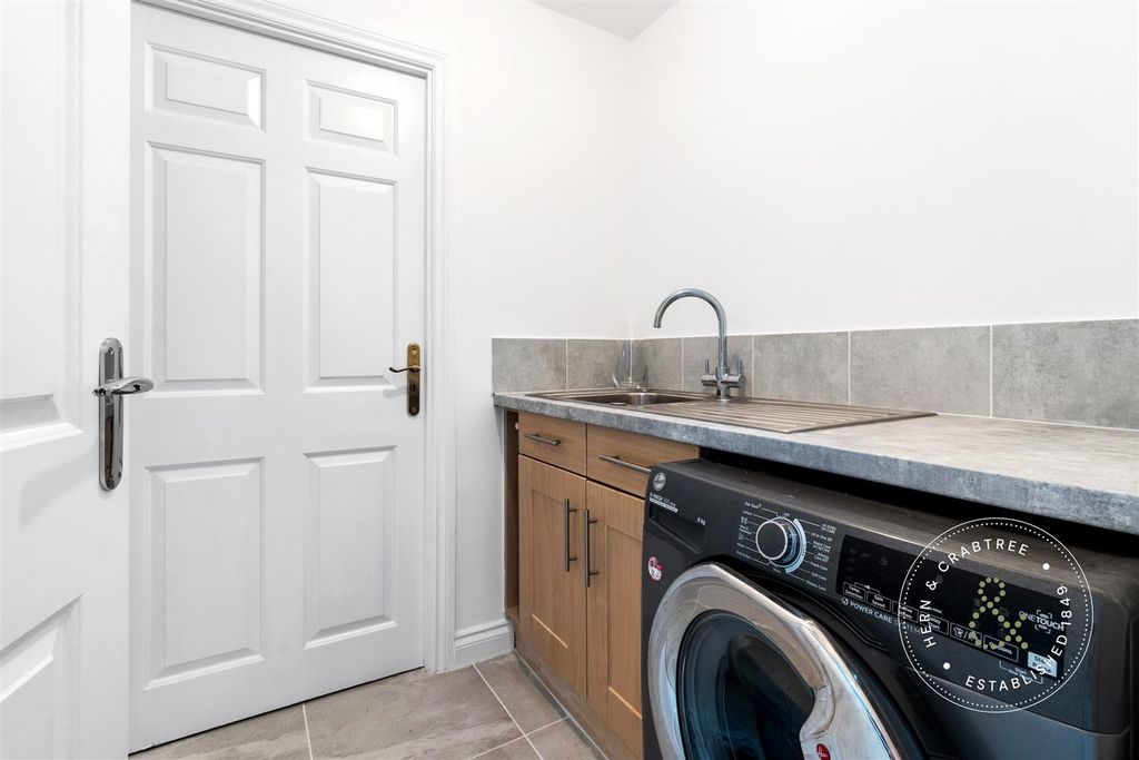 Additional image 12 of 4 bed detached house for saleMilestone Close, Cardiff CF14