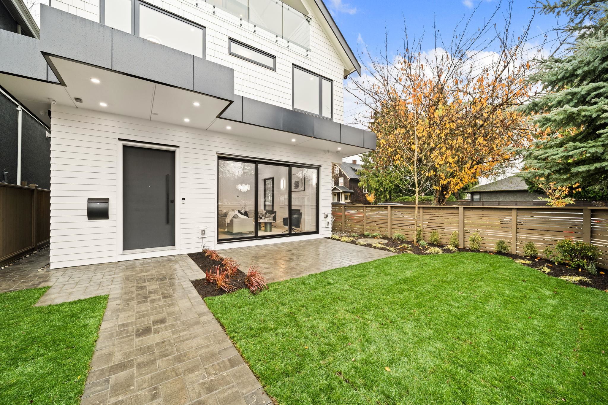 Additional image 4 of 1095 14th Avenue E, Vancouver, BC, V5T 2P1