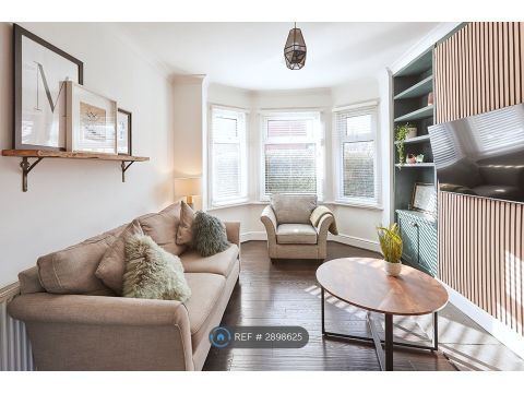 Fairfield St, Salford M6