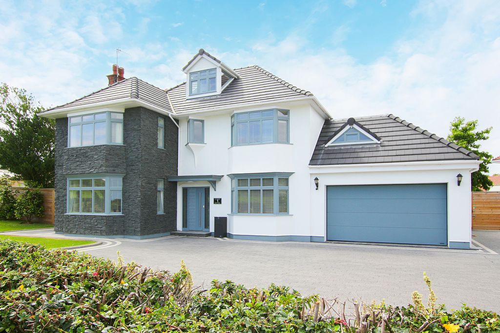 5 bed detached house for sale1 Fort Road, Guernsey GY4