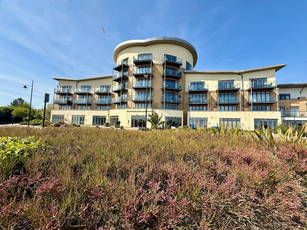 Additional image 2 of 1 bed flat for saleWindsor Esplanade, Cardiff CF10