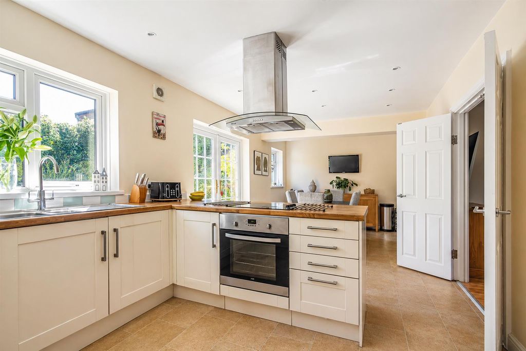 Additional image 3 of 4 bed property for saleBryn Coed, Radyr, Cardiff CF15