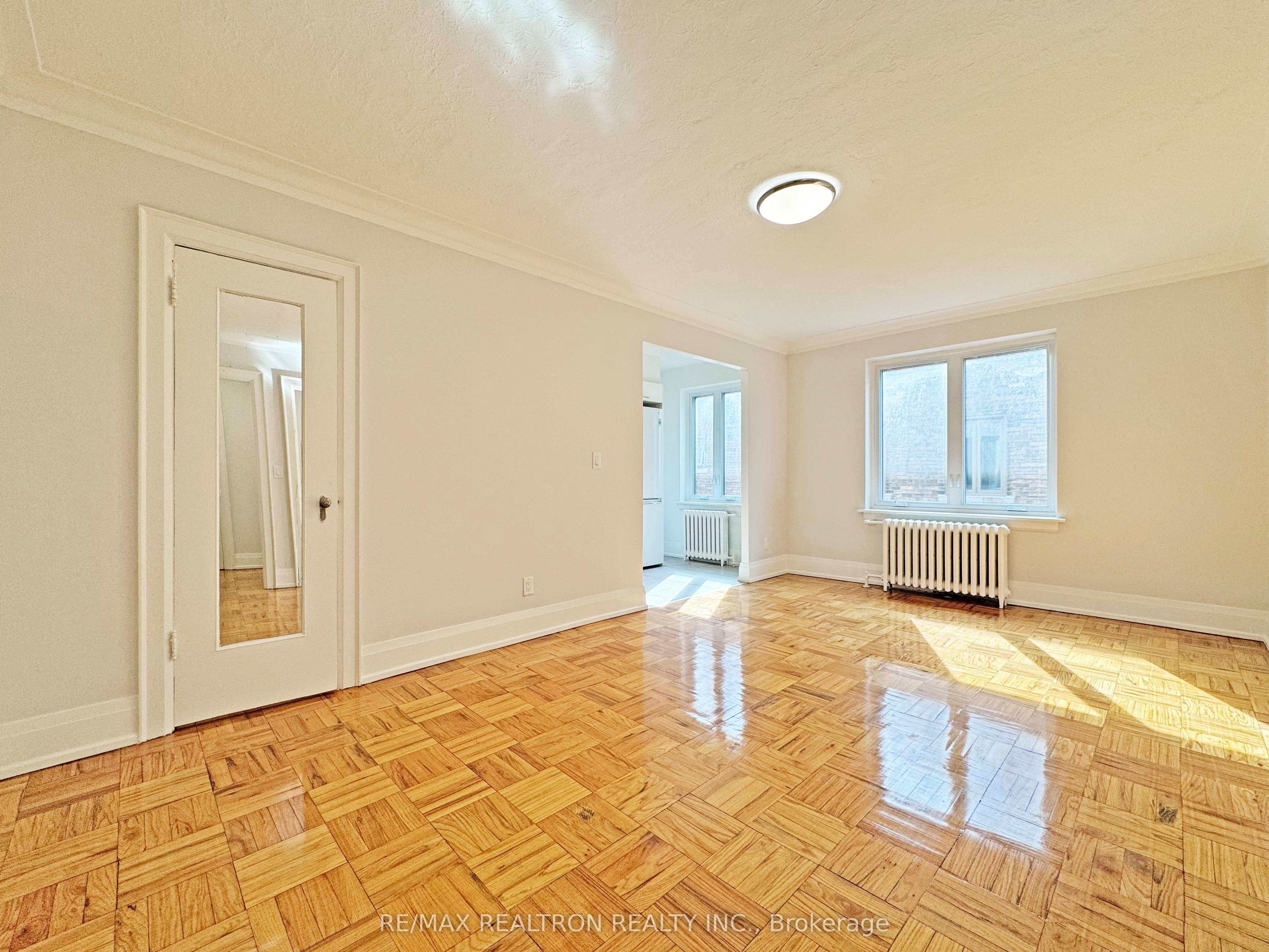 Additional image 3 of 525-398 Avenue Road, Toronto, ON, M4V 2H4