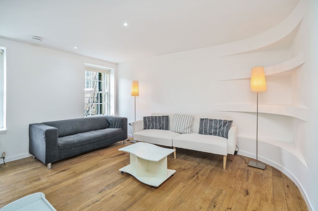 Additional image 2 of 1 bed flat for sale2/2 King's Stables Road, Edinburgh EH1