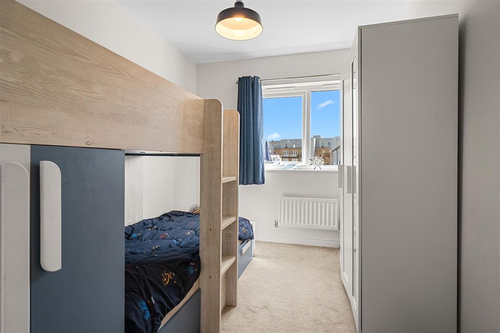 Additional image 14 of 4 bed town house for saleHawker Drive, Addlestone KT15