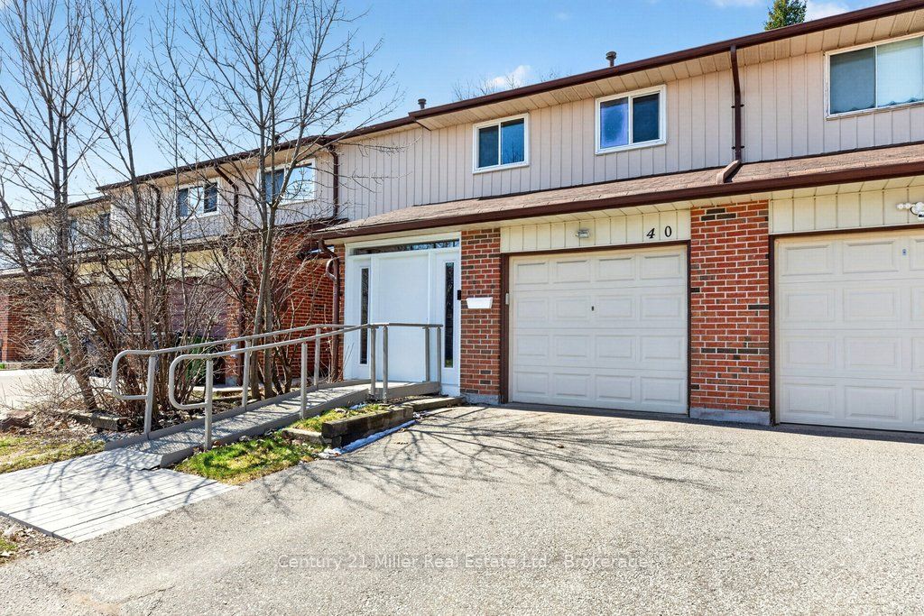 40-30 Dundalk Drive, Toronto, ON, M1P 4W1