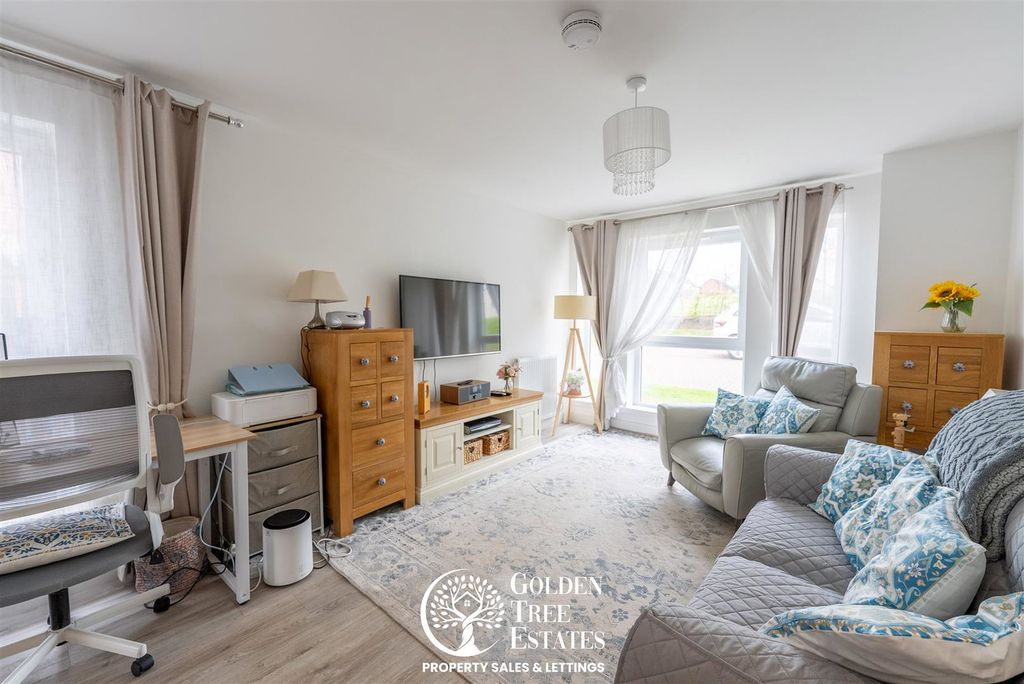 Additional image 5 of 3 bed detached house for saleOak Tree Gardens, Sauchie, Alloa FK10