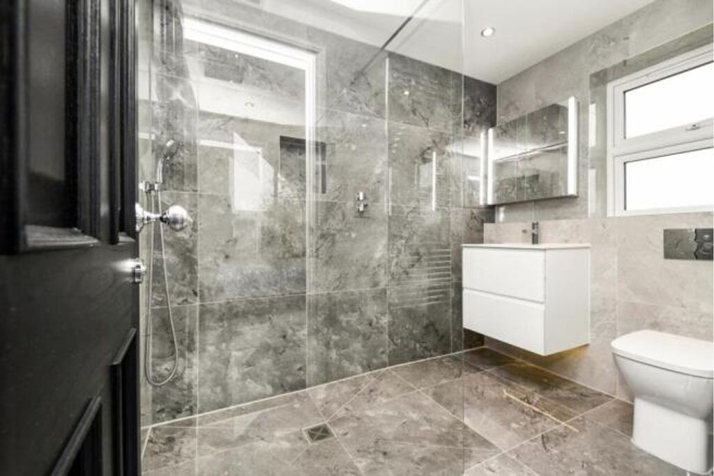 Additional image 18 of 4 bed detached house for saleThynne Road, Billericay CM11