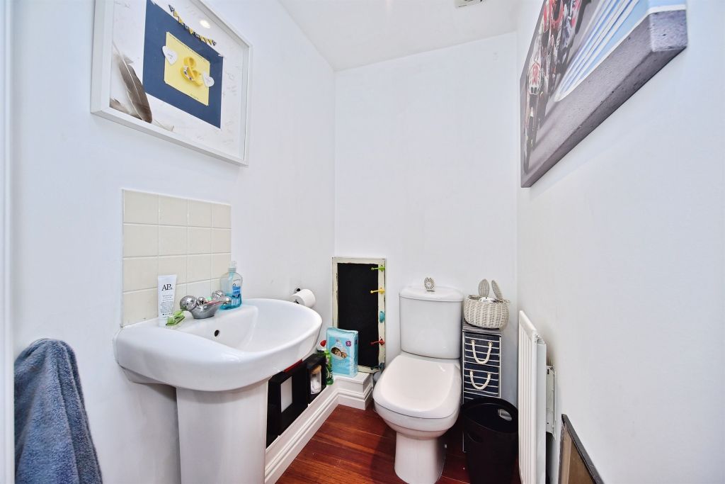 Additional image 2 of 4 bed property for saleMedway Court, Aylesford ME20