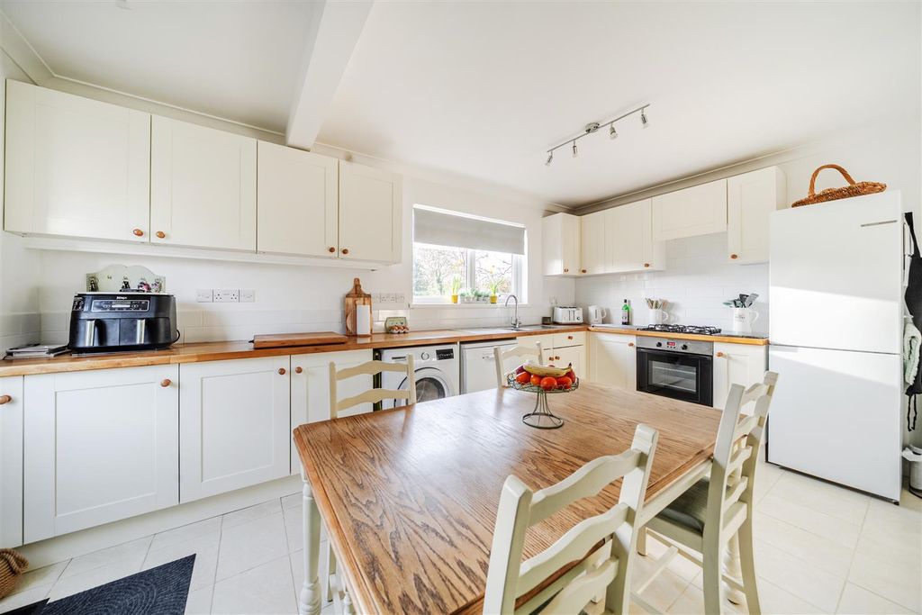 Additional image 4 of 4 bed detached bungalow for saleWhite Cliff Gardens, Blandford Forum DT11
