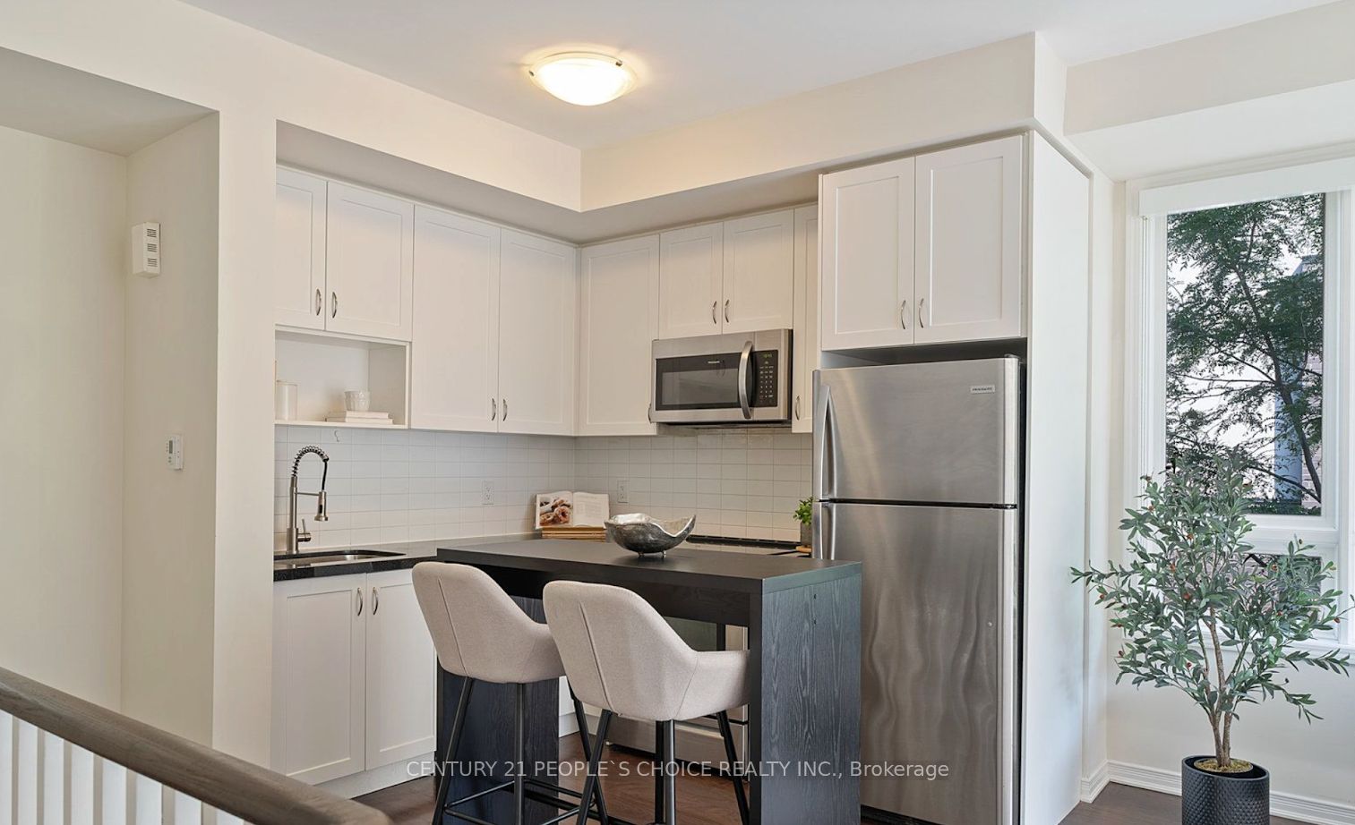 Additional image 4 of 312-1110 Briar Hill Avenue, Toronto, ON, M6B 1M7
