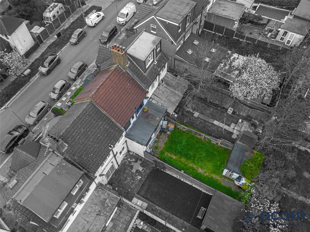 Additional image 2 of 3 bed terraced house for saleBuck Lane, Kingsbury, London NW9