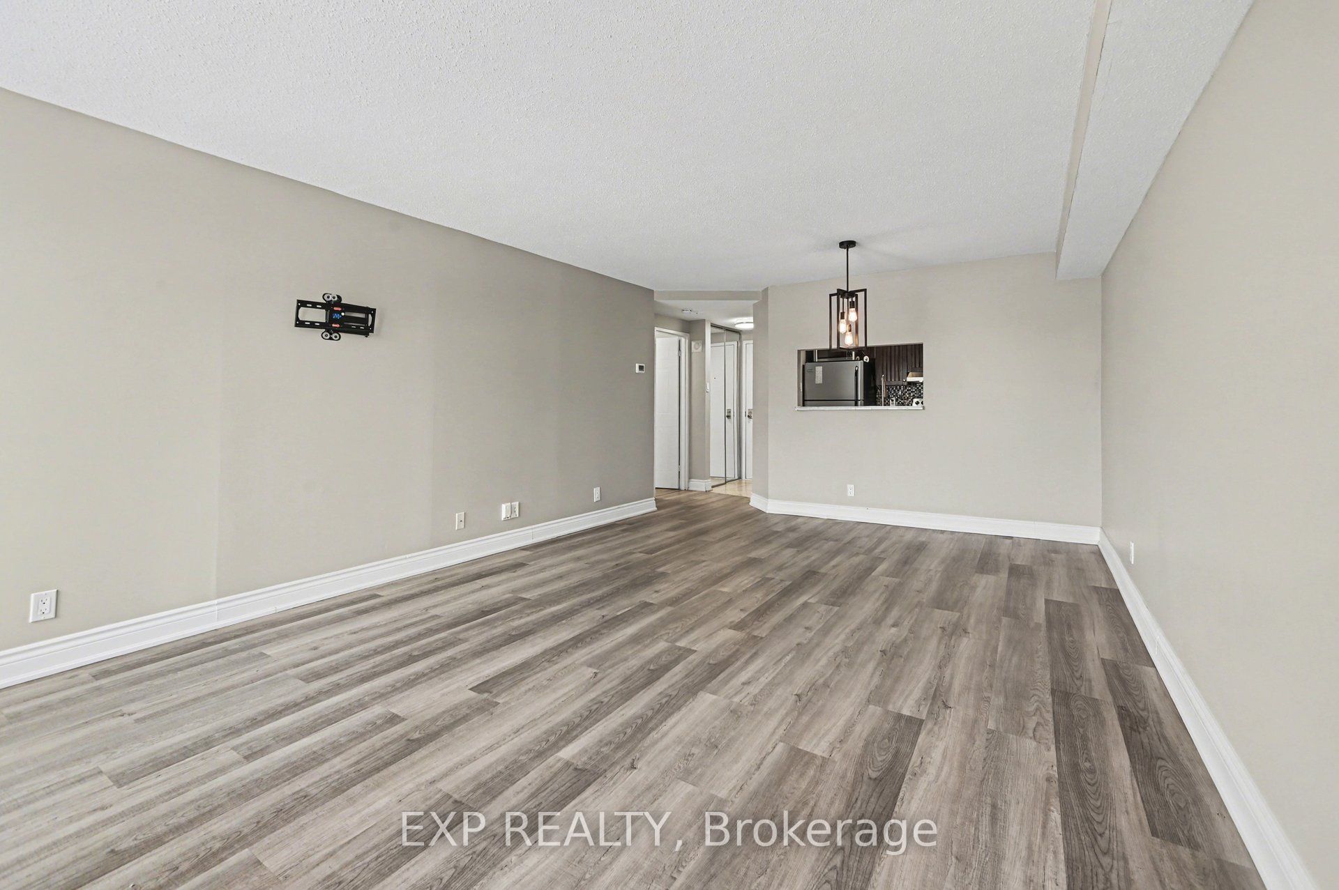 Additional image 5 of 404-80 Sandcastle Drive, Ottawa, ON, K2H 9E7
