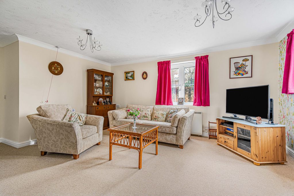Additional image 4 of 1 bed flat for saleWessex Way, Bicester OX26