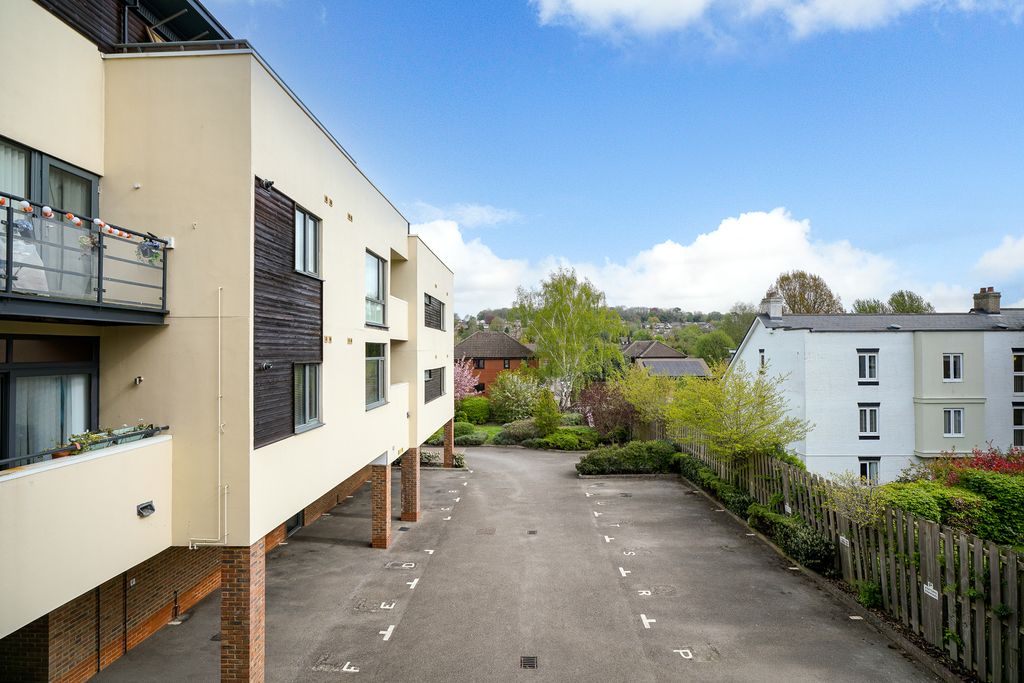Additional image 17 of 2 bed flat for saleStag Lane, Berkhamsted HP4