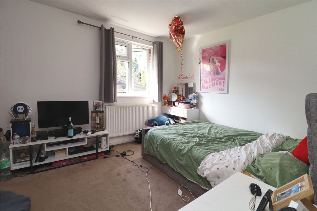 Additional image 10 of 3 bed end terrace house for saleWoking, Surrey GU21