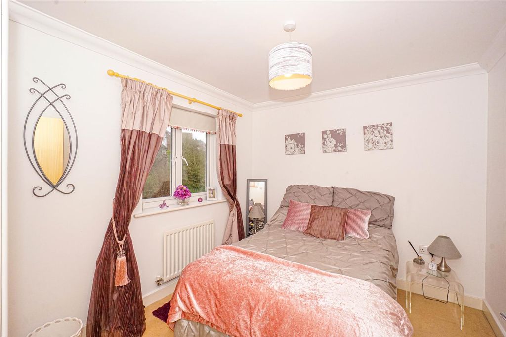 Additional image 5 of 2 bed flat for saleWelton Rise, St. Leonards-On-Sea TN37
