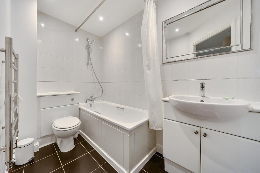 Additional image 17 of 2 bed flat for saleMidsummer Place, Buckingham Road, Bicester, Oxfordshire OX26