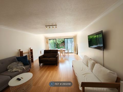 Cardinal Close, Caversham, Reading RG4