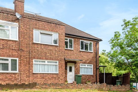 Vernon Court, Stanmore, Middlesex HA7