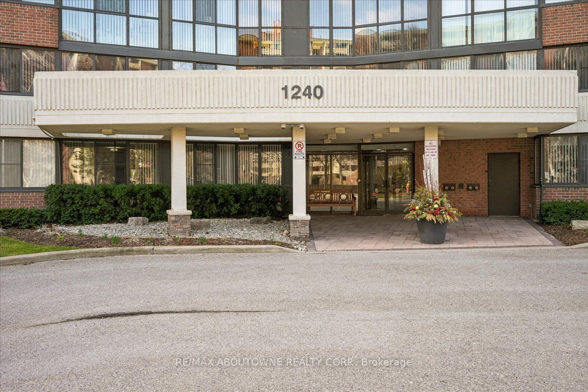 Additional image 3 of 605-1240 Marlborough Court, Oakville, ON, L6H 3K7