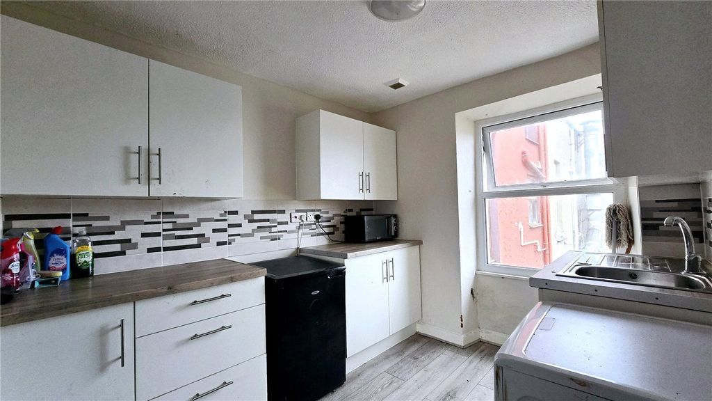 Additional image 2 of 1 bed flat for saleSt. Cybi Street, Holyhead, Isle Of Anglesey LL65