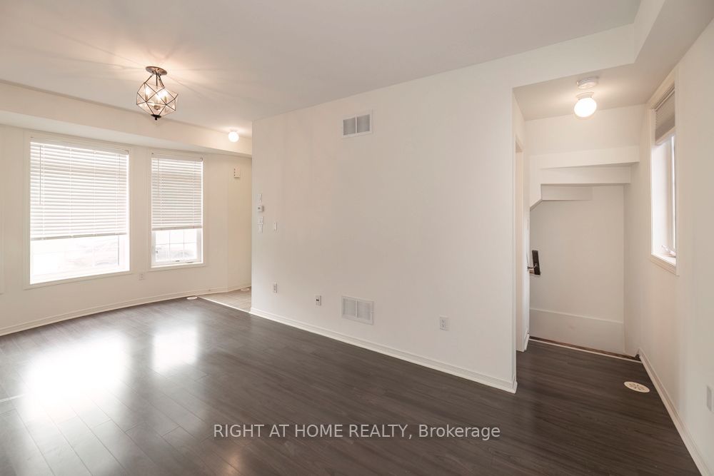 Additional image 3 of 61-401 Beechgrove Drive, Toronto, ON, M1E 2R1