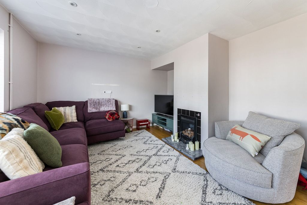 Additional image 5 of 3 bed semi-detached house for saleHamble Drive, Abingdon OX14