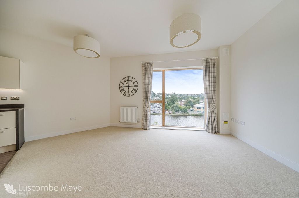 Additional image 5 of 2 bed flat for saleDart View House, Baltic Way, Totnes TQ9