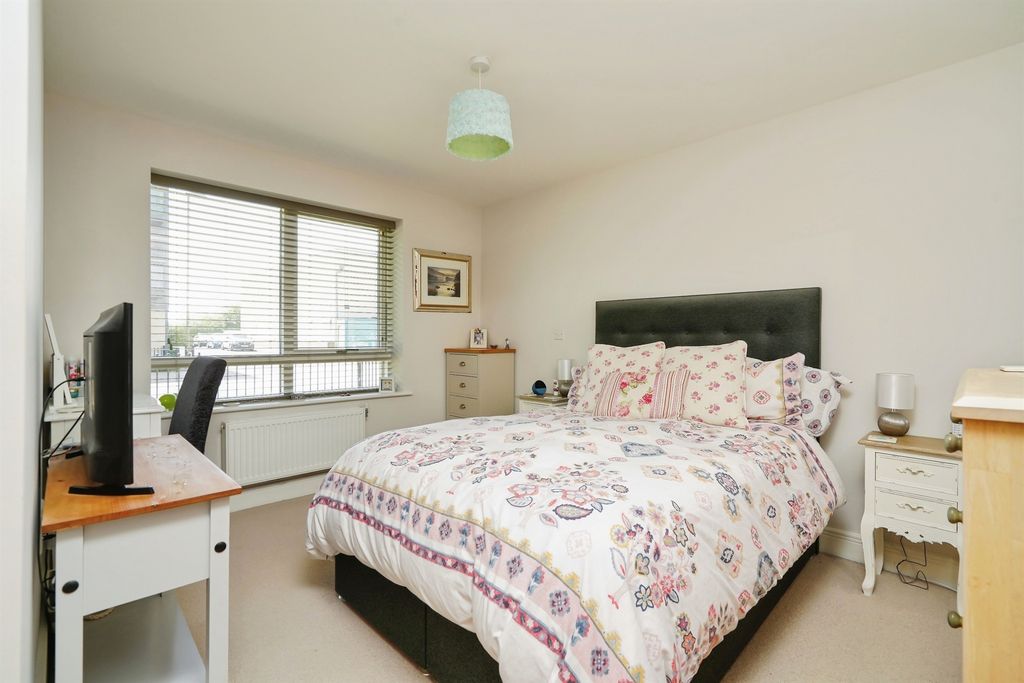 Additional image 10 of 1 bed flat for saleCharlotte Avenue, Bicester OX27